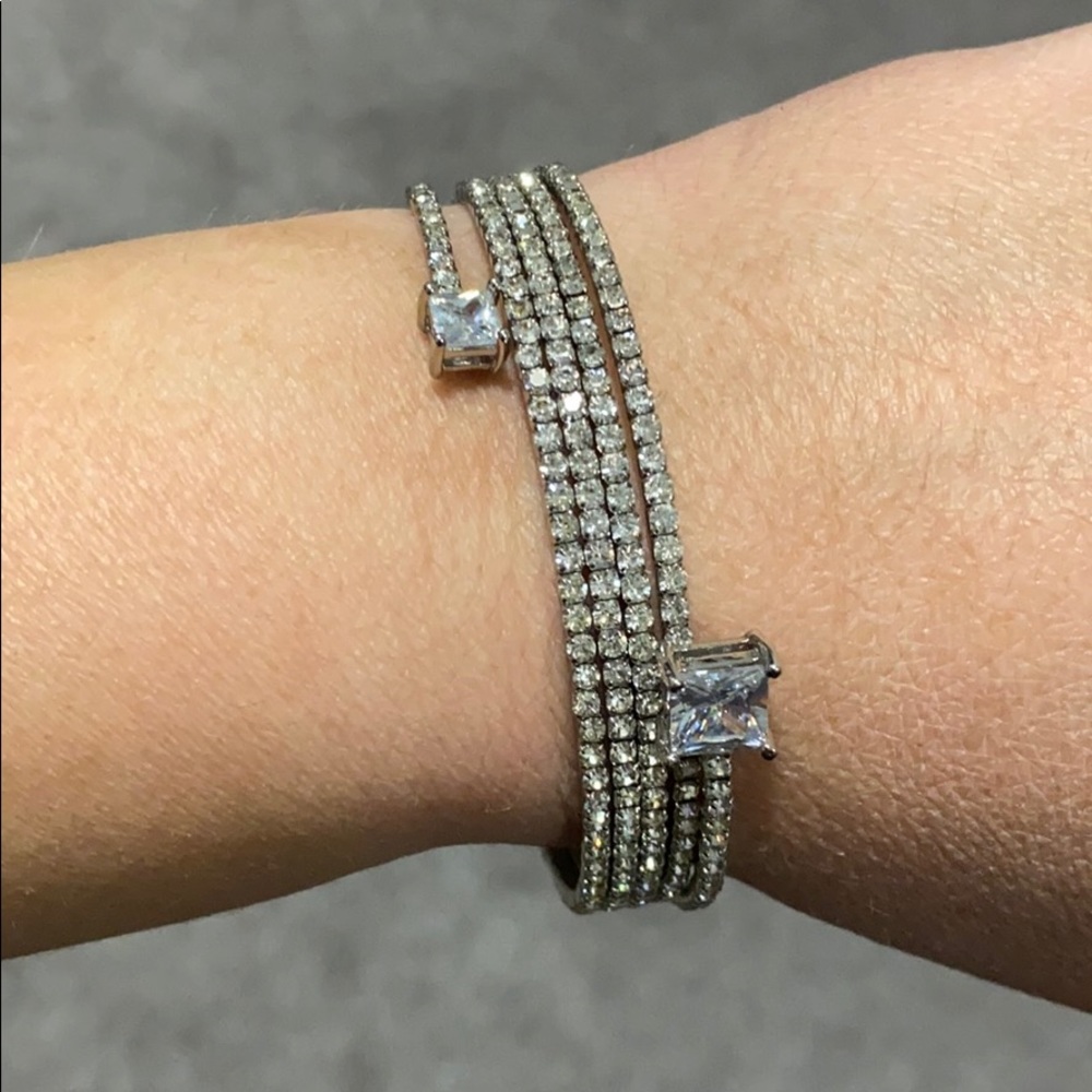 Beautiful bangle - Picture 4 of 4